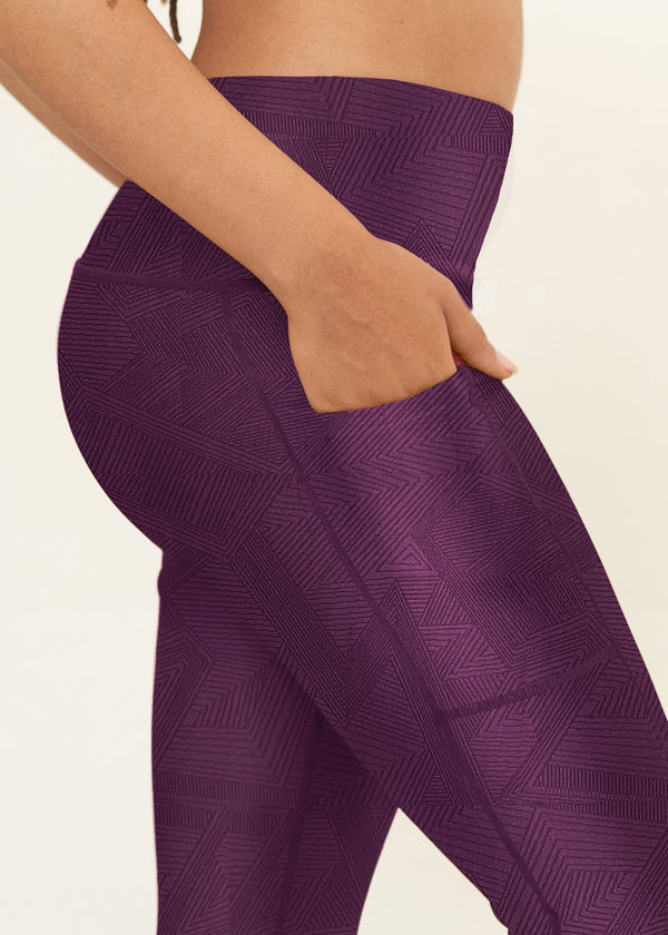 LOLA GETTS - Sangria Geo Pattern Square Pocket Leggings | Size Inclusive
